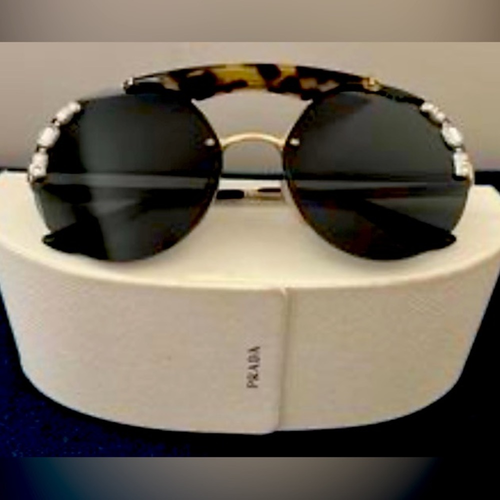 Prada Women's Fashion Pilot Sunglasses